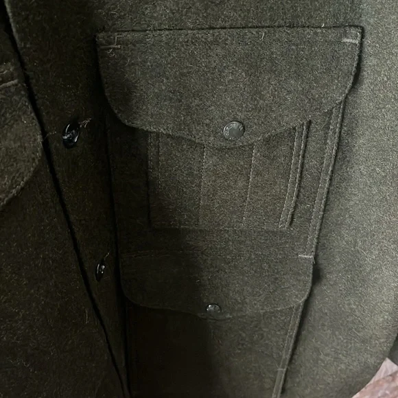 Filson Men's Utility Green Army Jacket With 4 Pockets & Siding Details Size 48 - Picture 6 of 9